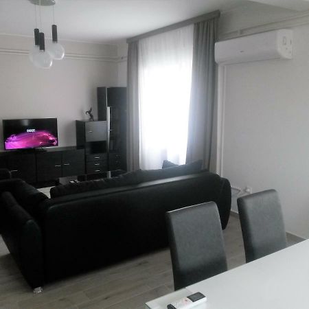 Apartment Sandra Vodice Bagian luar foto