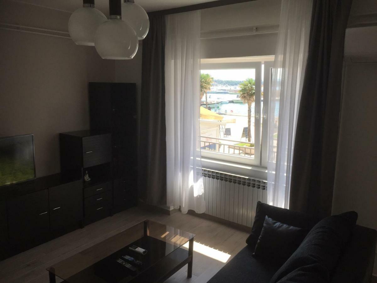 Apartment Sandra Vodice Bagian luar foto