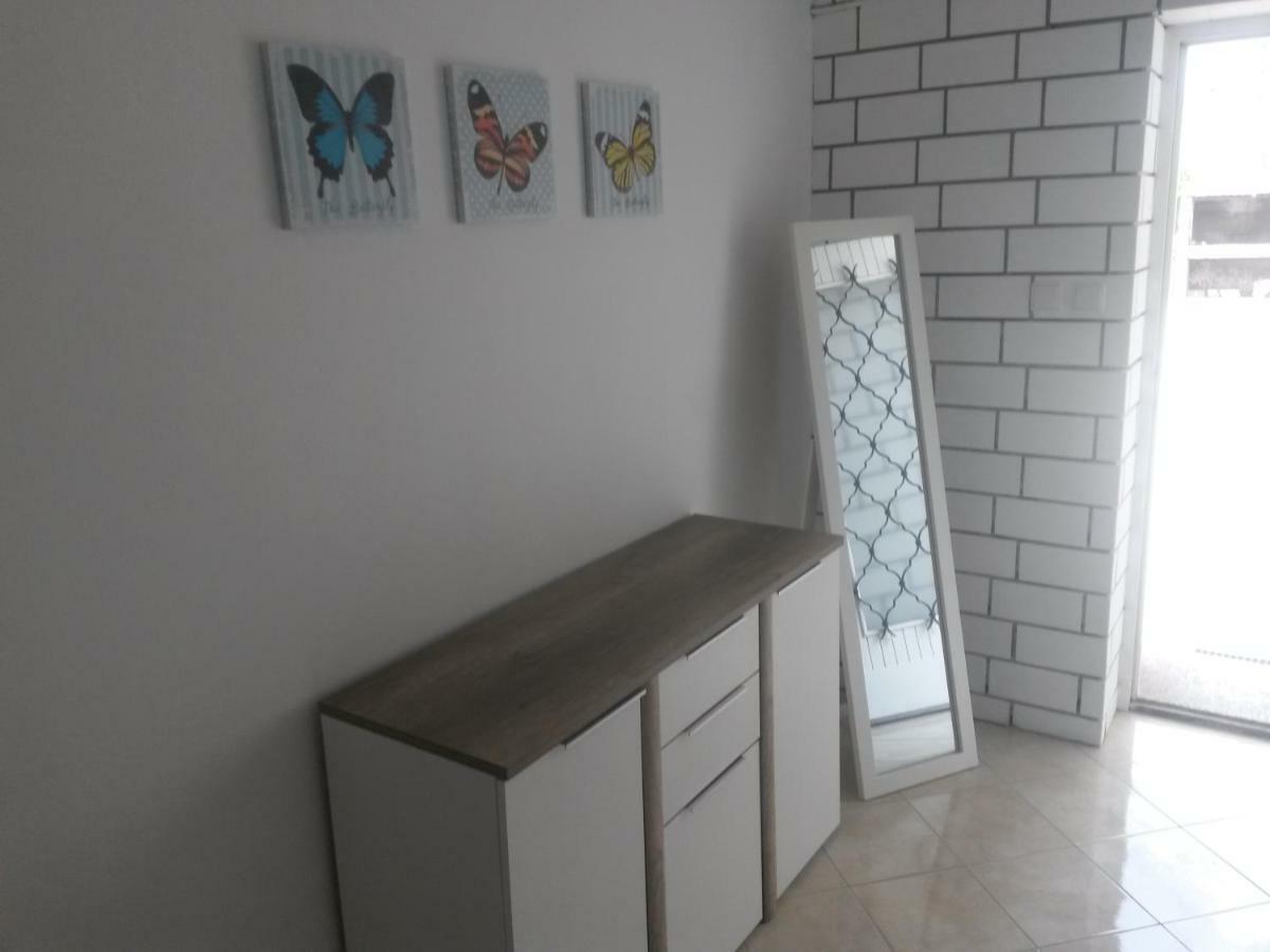 Apartment Sandra Vodice Bagian luar foto