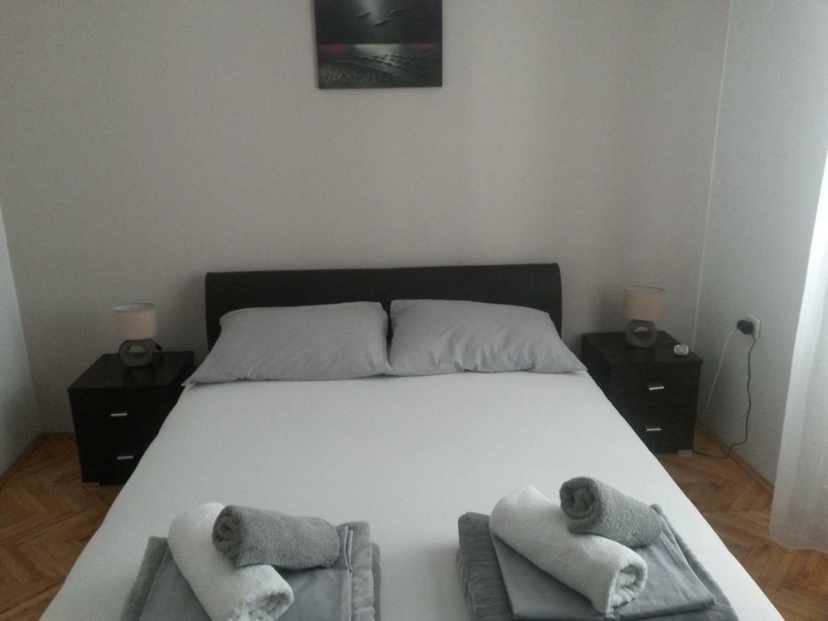 Apartment Sandra Vodice Bagian luar foto